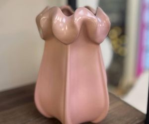 Ваза керамика розовая