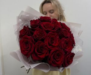 Объемный букет из 15 бордовых роз