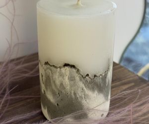 Свеча из бетона средняя