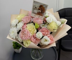 Букет "Джульетта" из хризантемы, кустовая Роза, эустома махровая