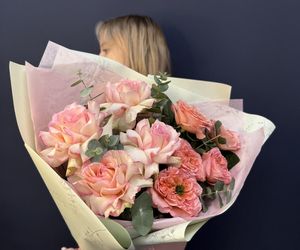 Объемный букет « Сладкий мандарин 2» с пионовидной и французской розой