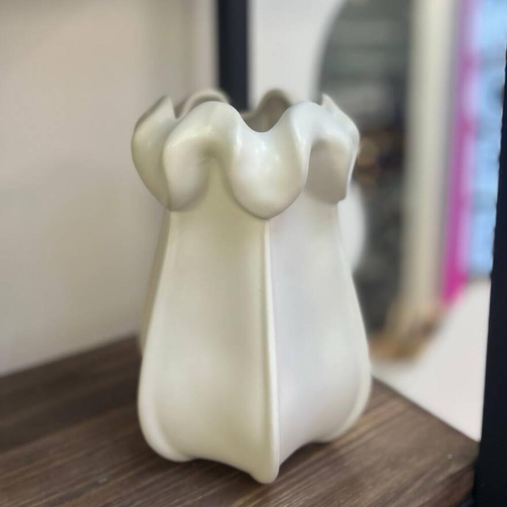 Ваза керамика белая