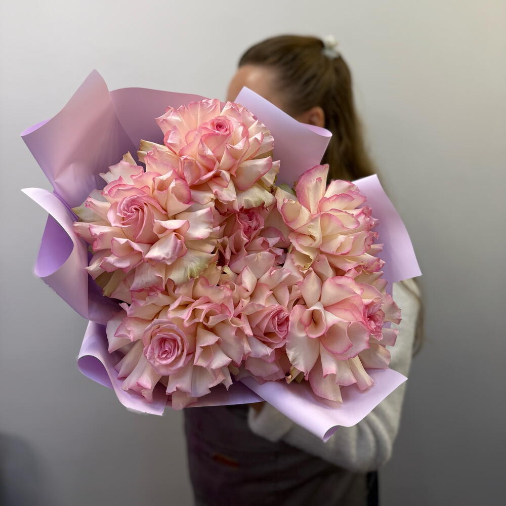 Моно букет из 7 французских роз