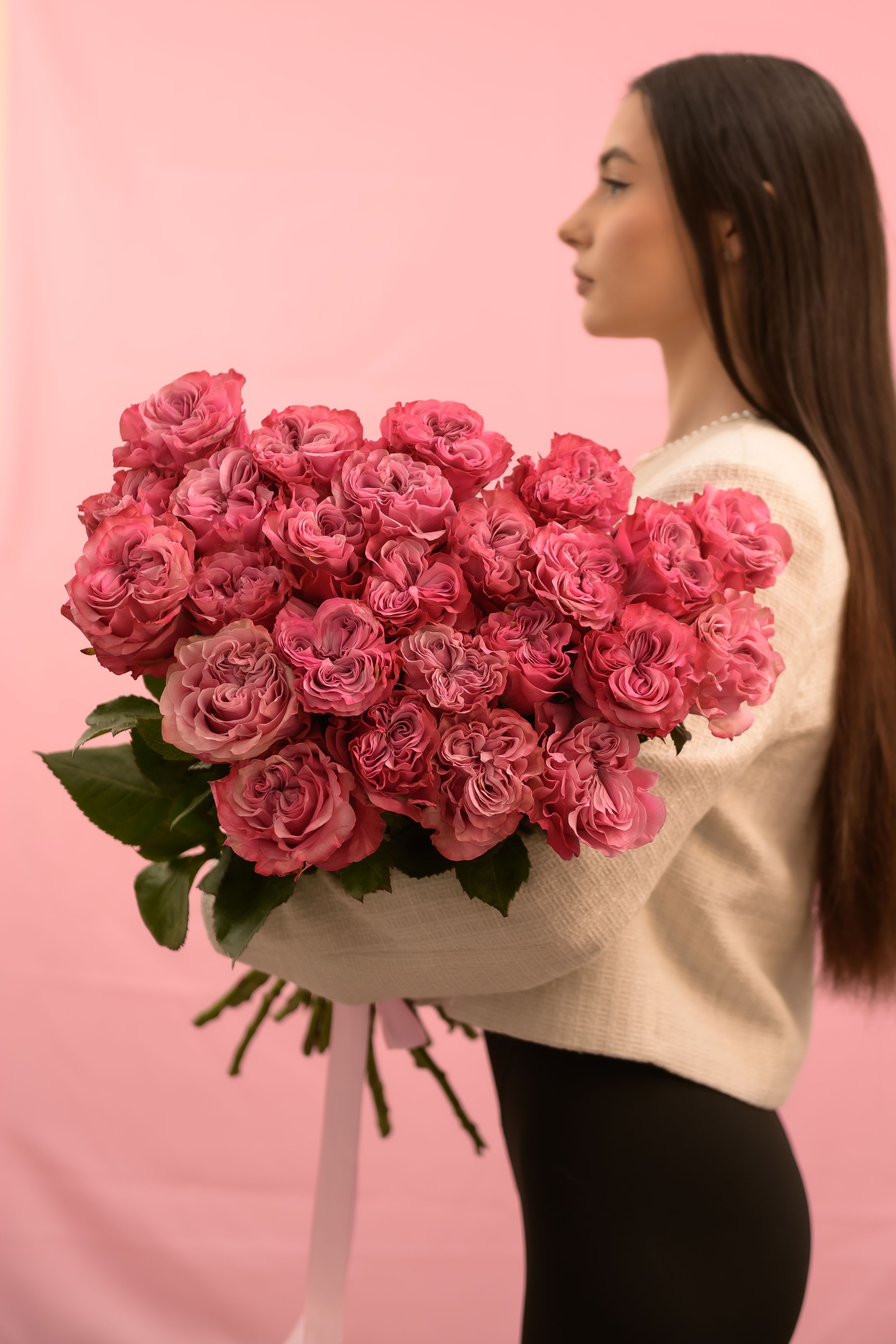 Букет из 25 пионовидных розовых роз