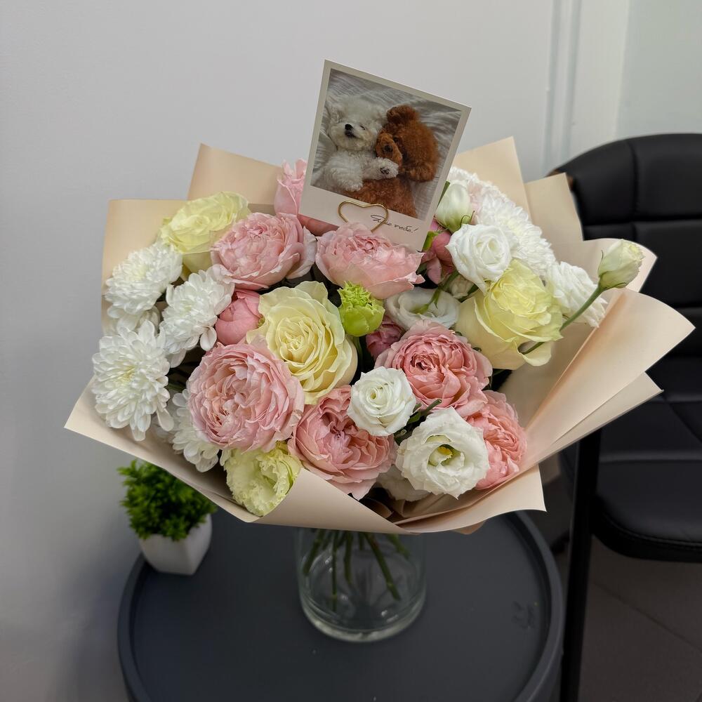 Букет "Джульетта" из хризантемы, кустовая Роза, эустома махровая