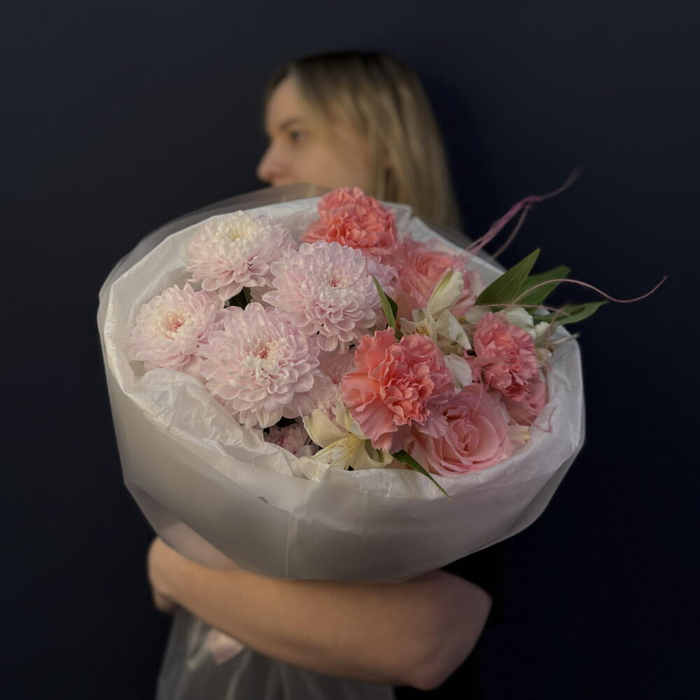 Букет "Надо брать S" с французской розой, альстромерией, хризантемой,диантусом